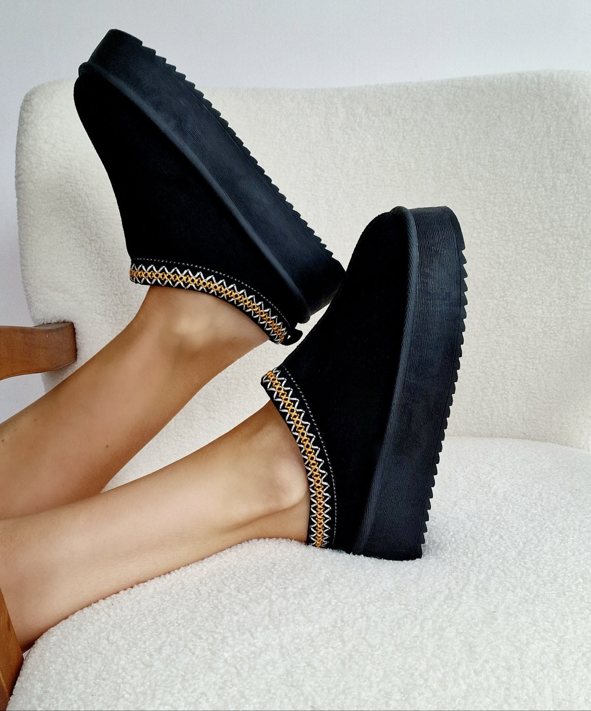 Aztec Platform Mules Dupe Black