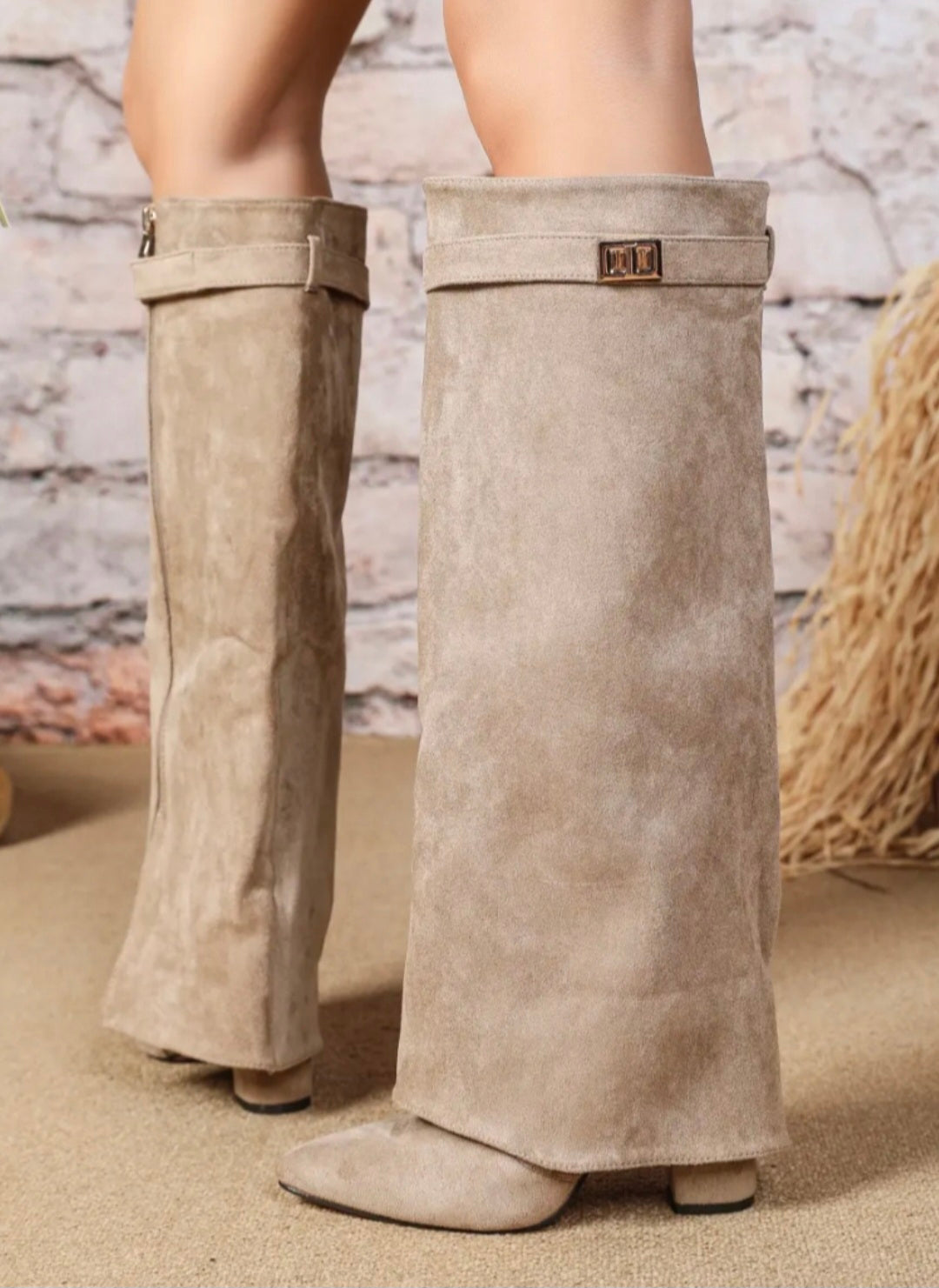 Botte haute beige – Élégante et moderne