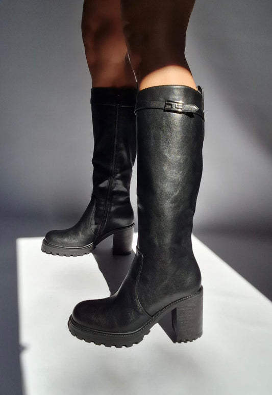 Bottes crantée à talon carré Noir