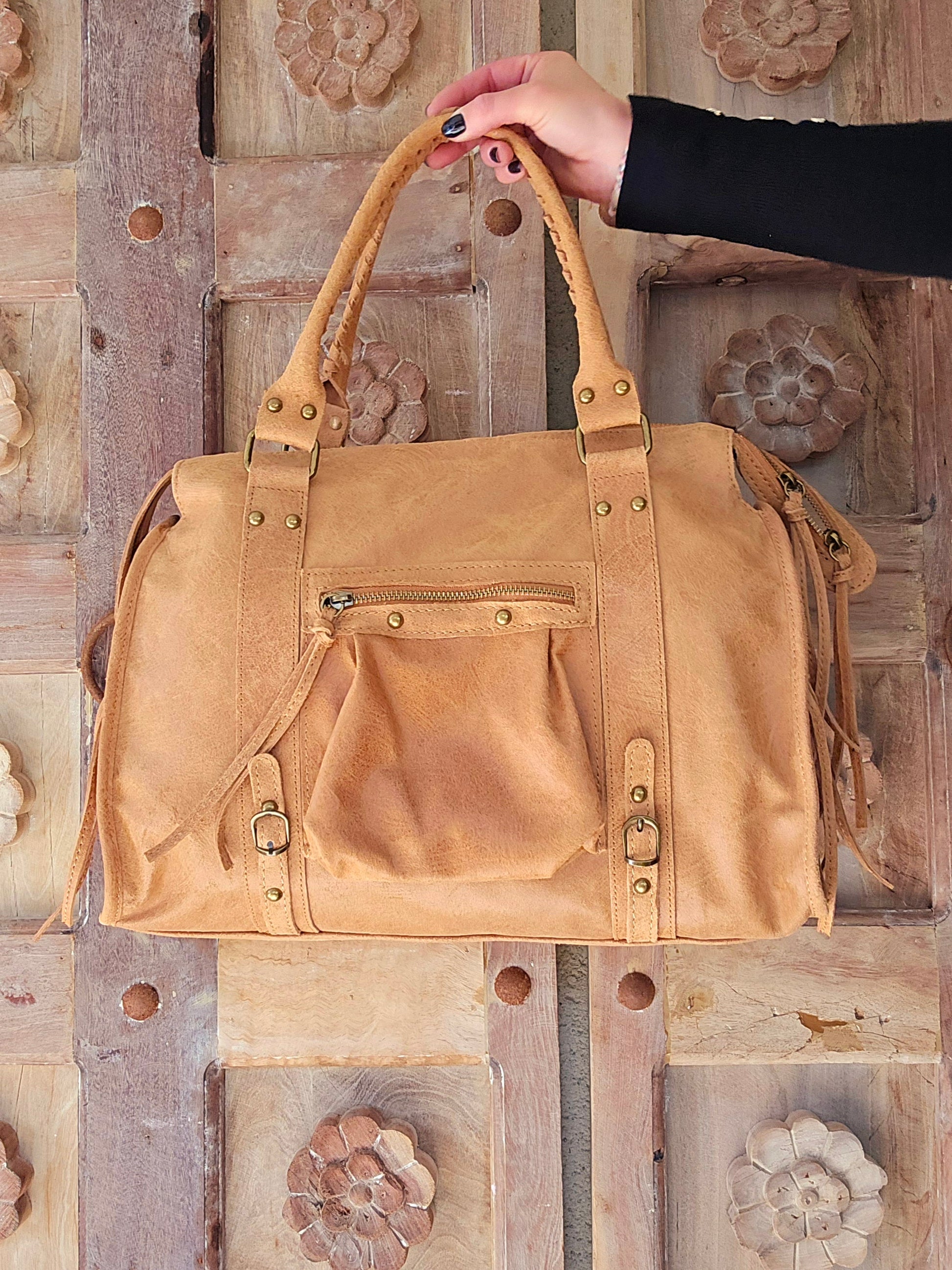 Sac à main Balou 100% cuir camel grand format – Parfait pour transporter vos essentiels avec style.