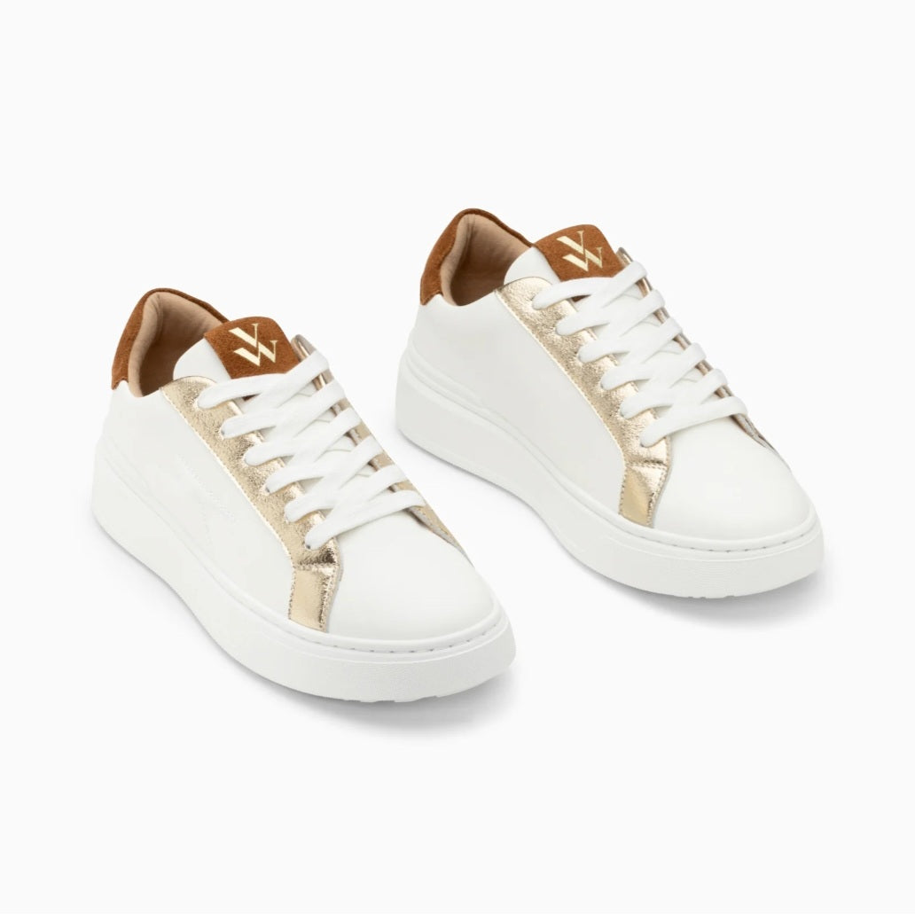 Vanessa Wu Romane white and camel lace-up lightning sneakers