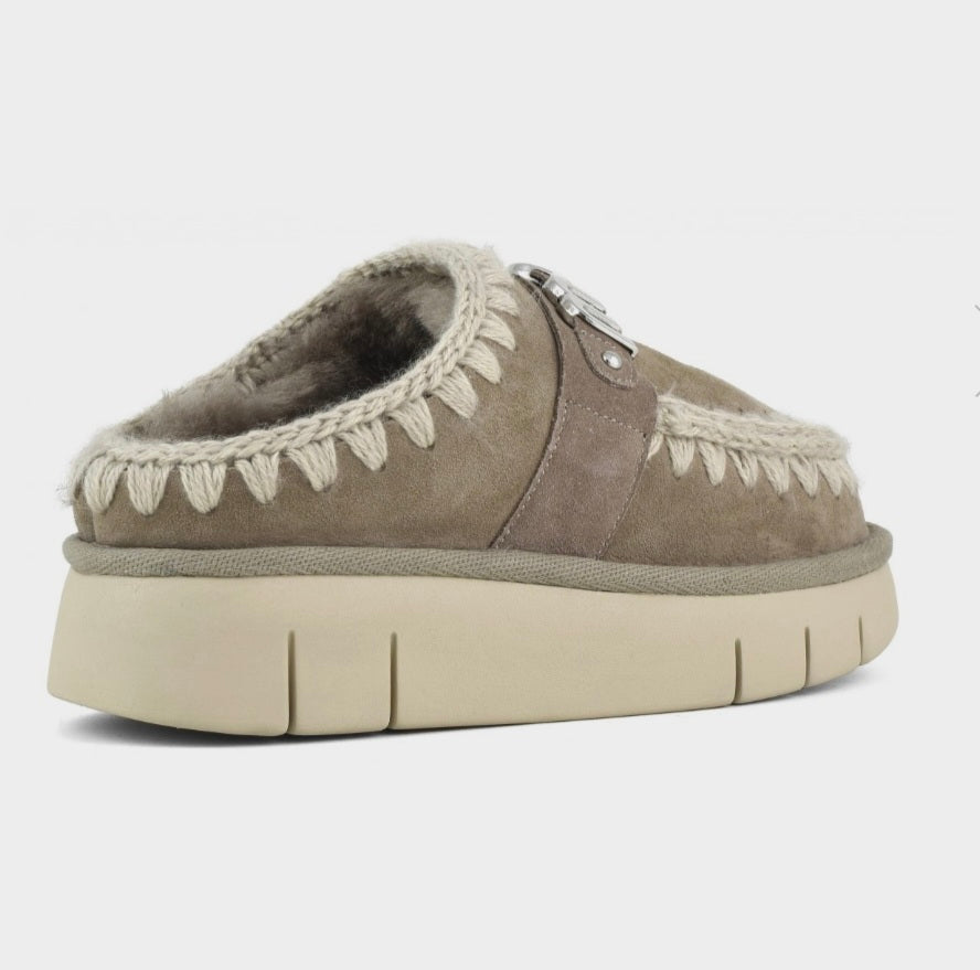 Mou bounce clog métal logo Taupe