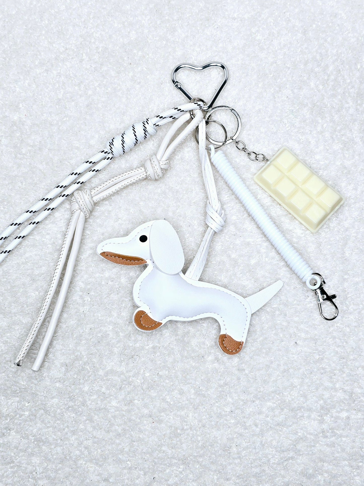 Grigri de sac en Chien Blanc