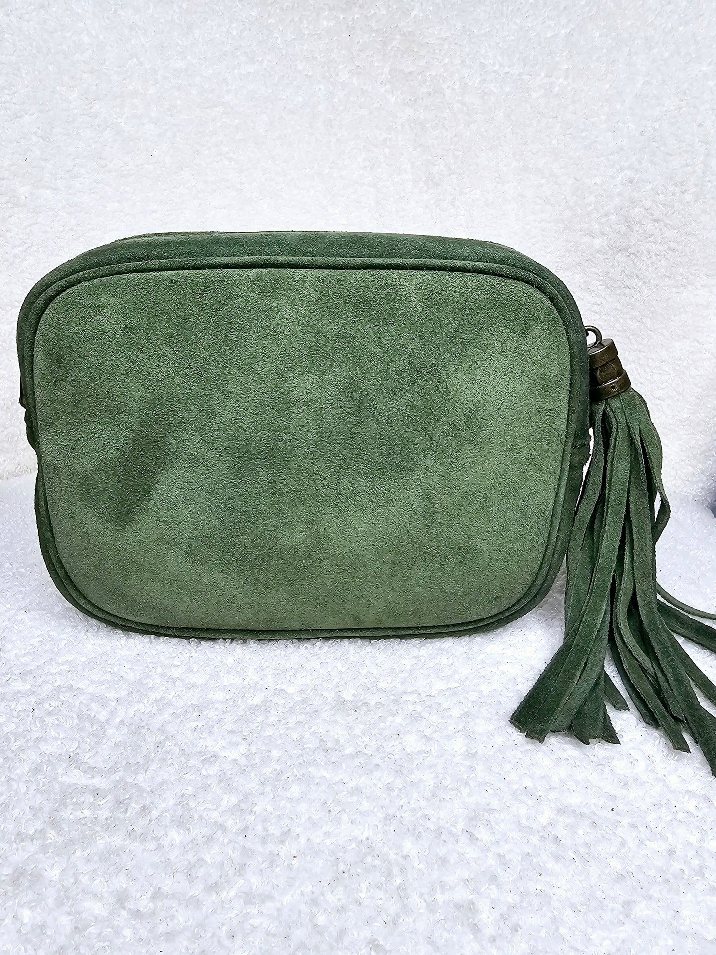 Sac bandoulière pompom rectangle daim Vert