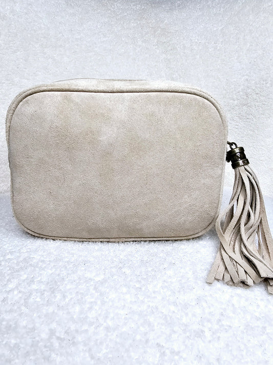 Sac bandoulière pompom rectangle daim Beige