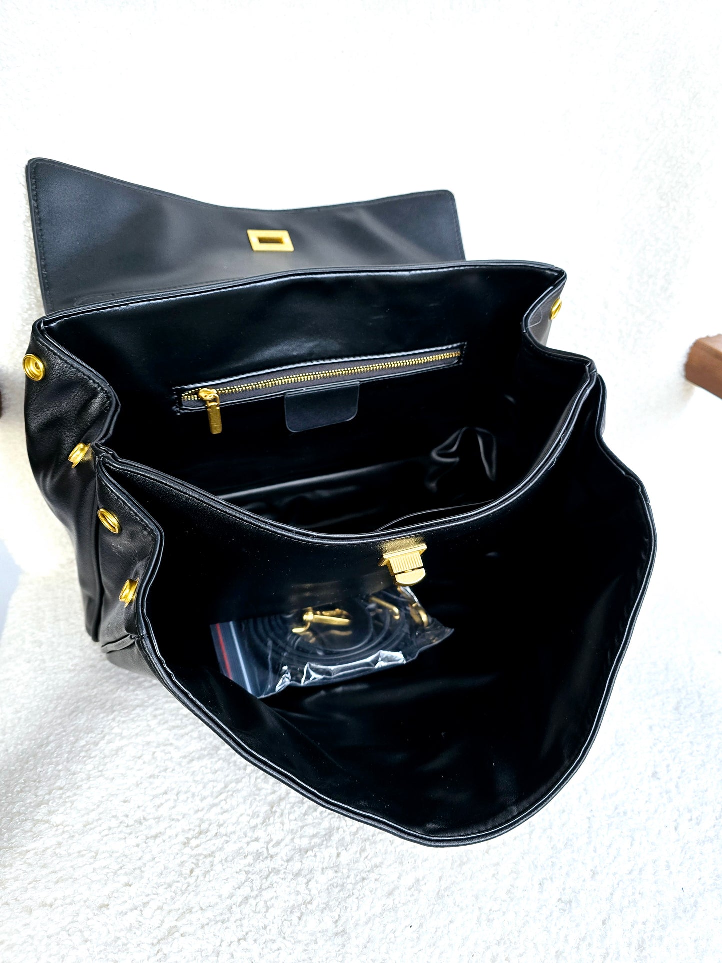 Ciaga Black Medium Leather Bag