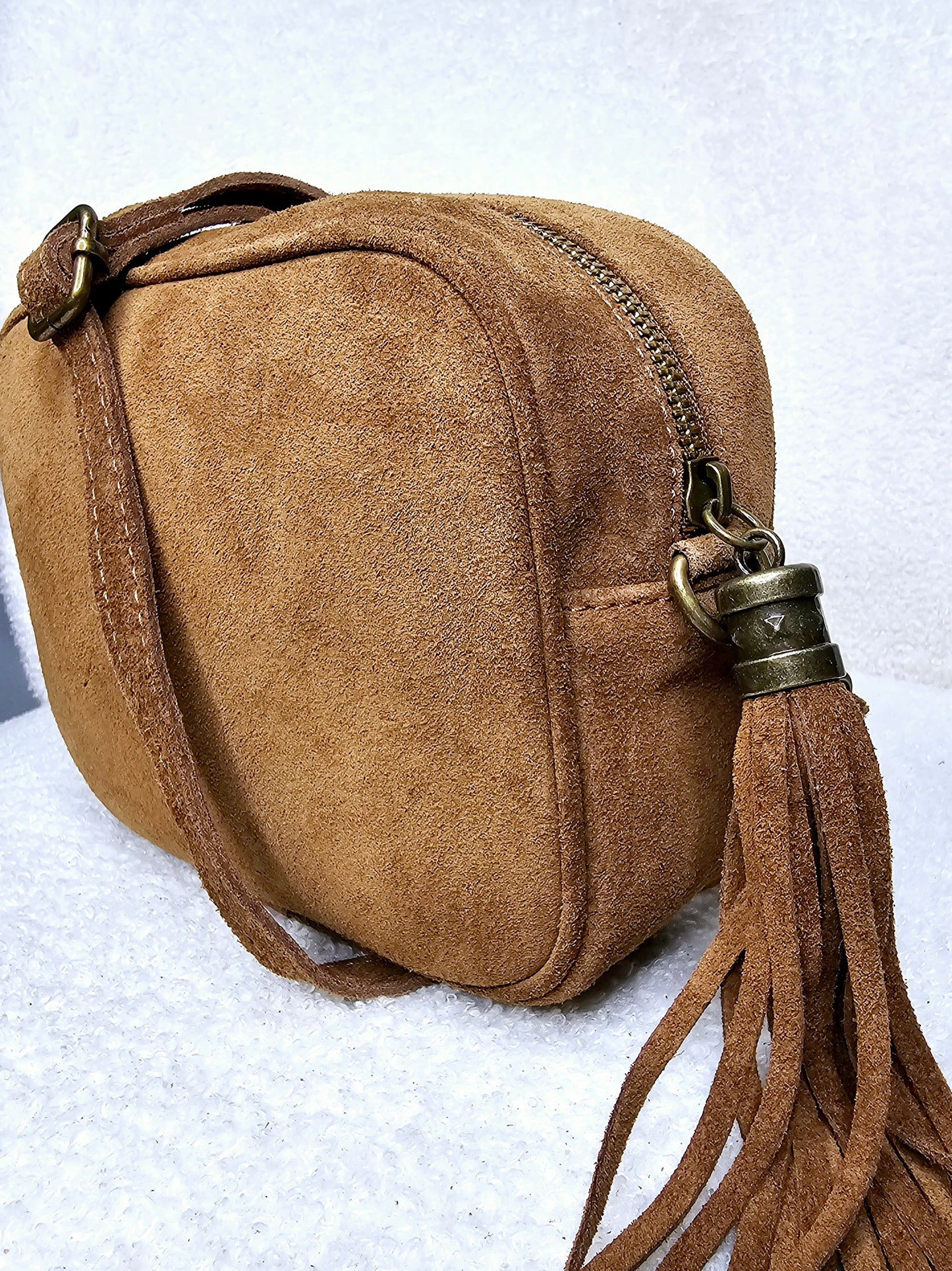 Sac bandoulière pompom rectangle daim Camel