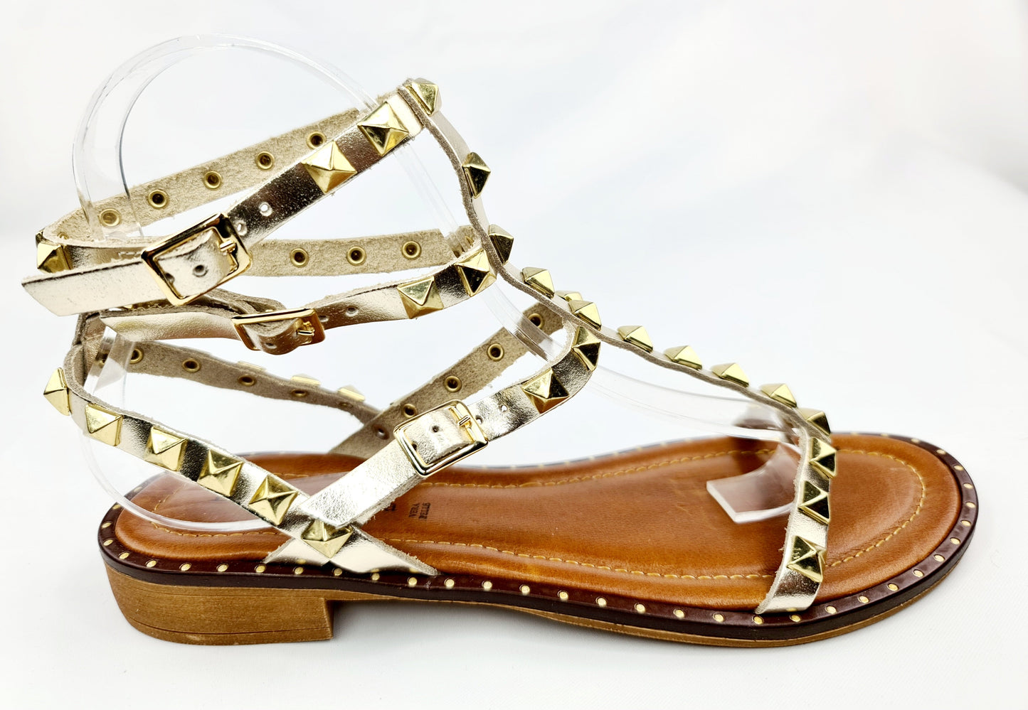 Donna Lucca gold square stud sandals