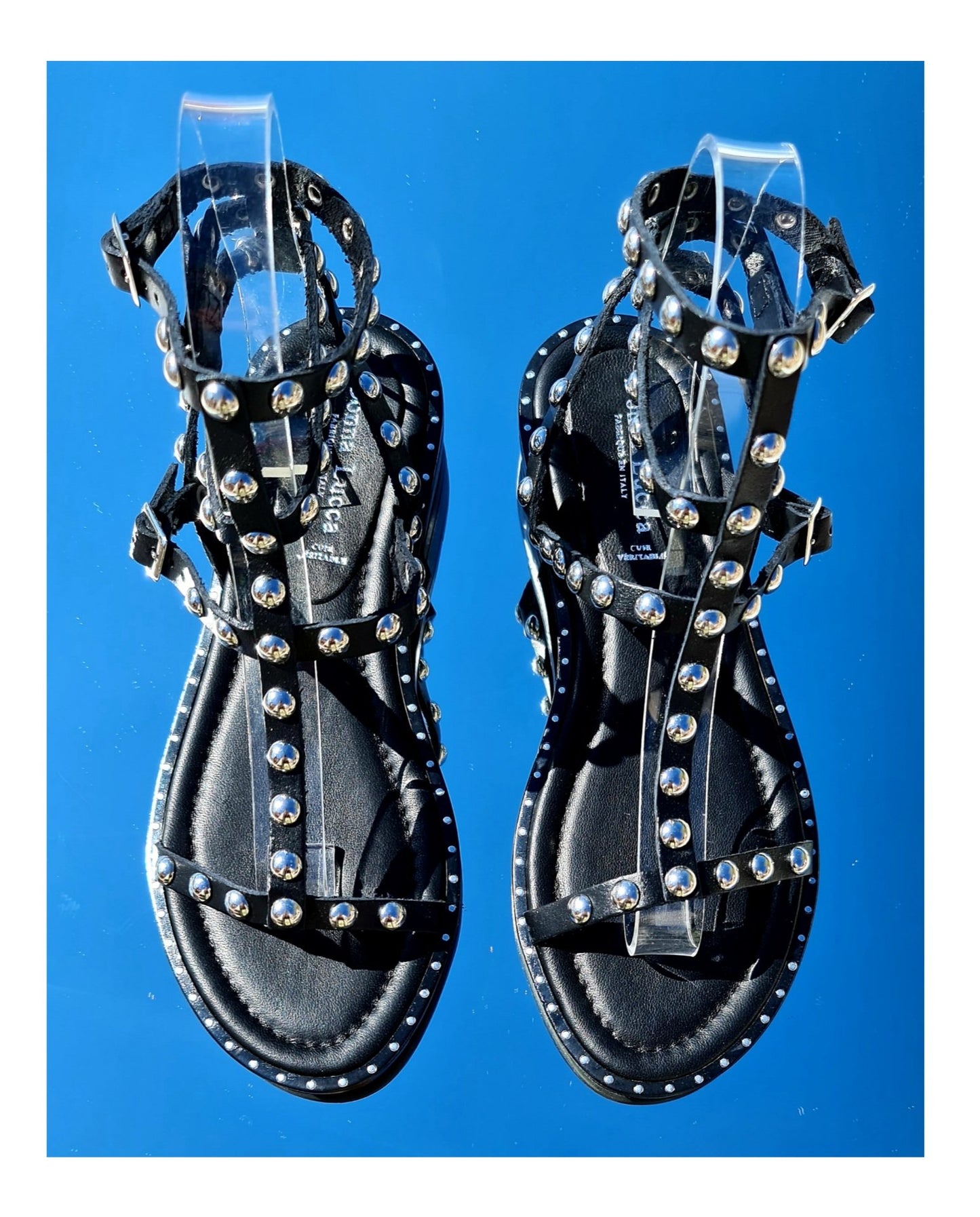 Donna Lucca black round stud sandals